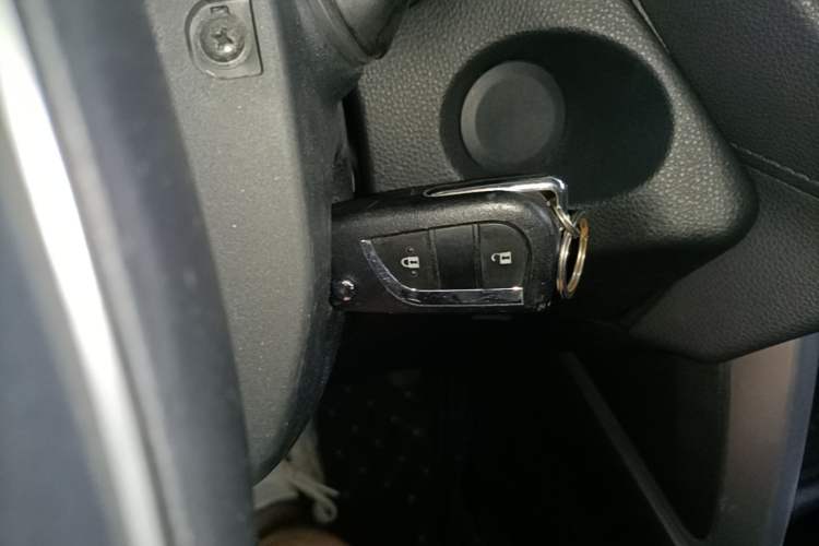 Used Toyota FRONTLANDER 2022 2.0L CVT Elite Edition Vehicle Key