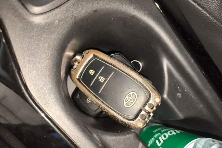 Used Toyota FRONTLANDER 2022 2.0L CVT Luxury Edition Vehicle Key