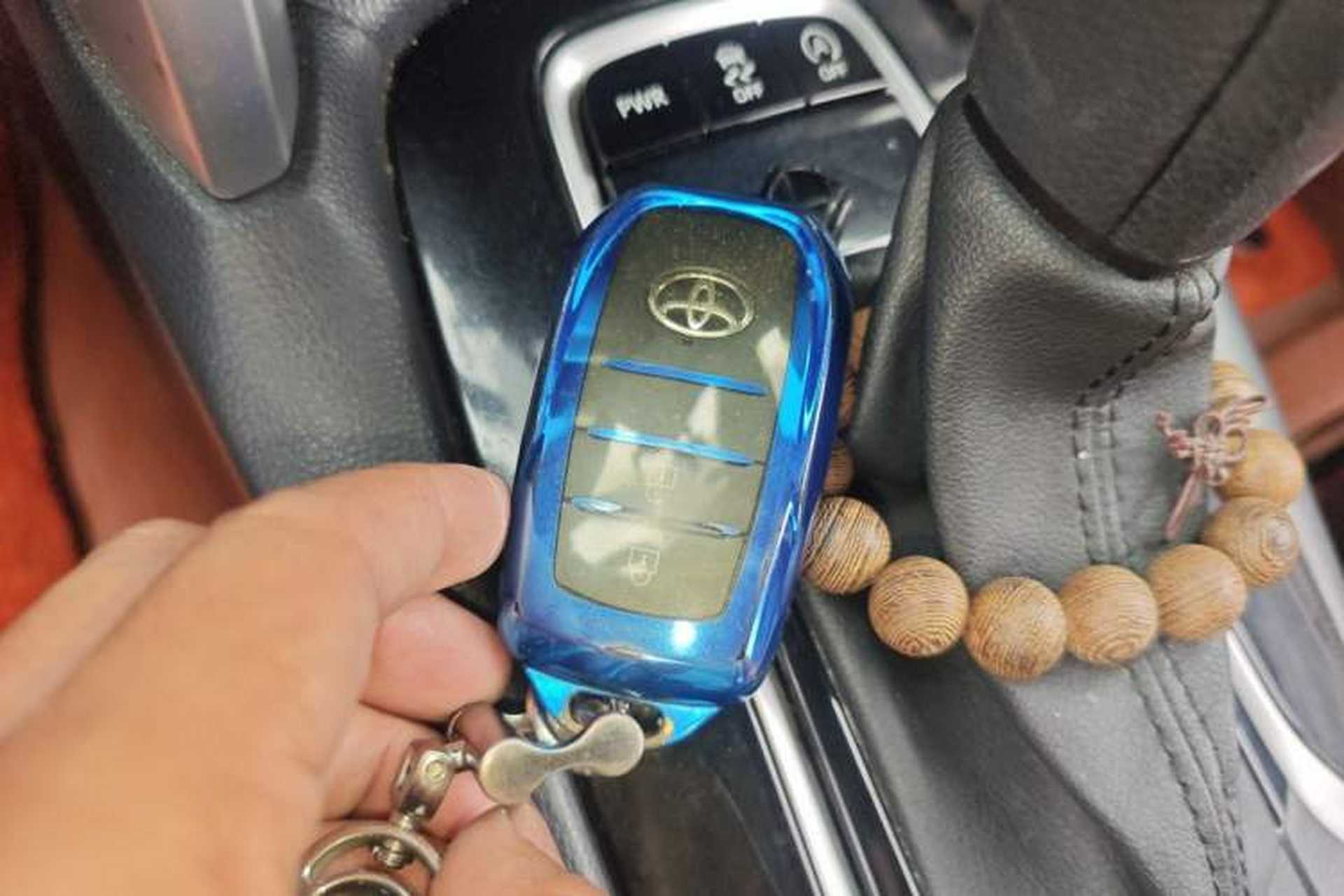 Used Toyota FRONTLANDER 2022 2.0L CVT Leading Edition Vehicle Key