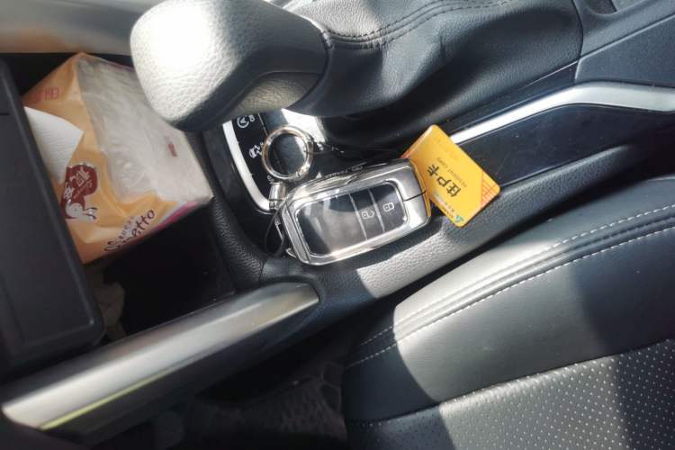 Used Toyota FRONTLANDER 2022 2.0L CVT Luxury Edition Vehicle Key