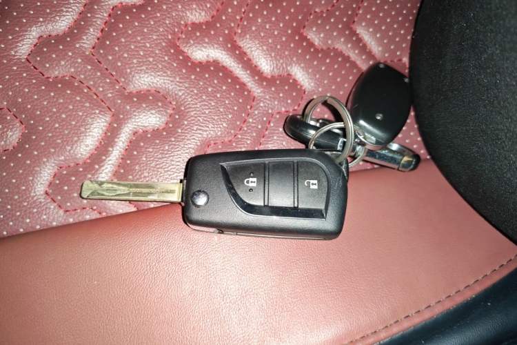 Used Toyota FRONTLANDER 2022 2.0L CVT Elite Edition Vehicle Key