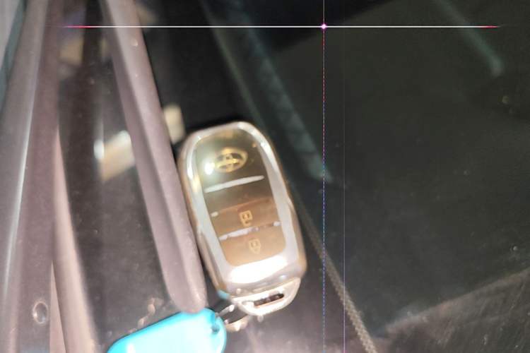 Used Toyota FRONTLANDER 2022 2.0L CVT Luxury Edition Vehicle Key