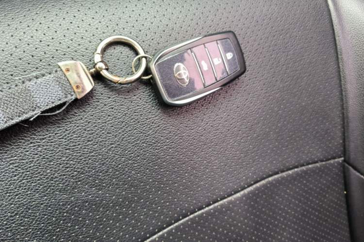 Used Toyota FRONTLANDER 2022 2.0L CVT Elite Edition Vehicle Key