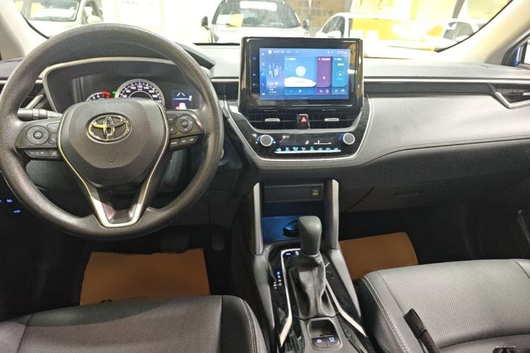 Used Toyota FRONTLANDER 2022 2.0L CVT Luxury PLUS Edition Center Console