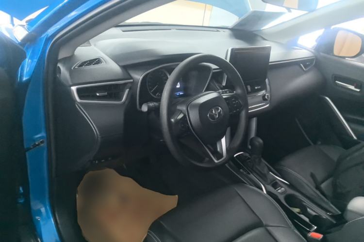Used Toyota FRONTLANDER 2022 2.0L CVT Luxury PLUS Edition Center Console