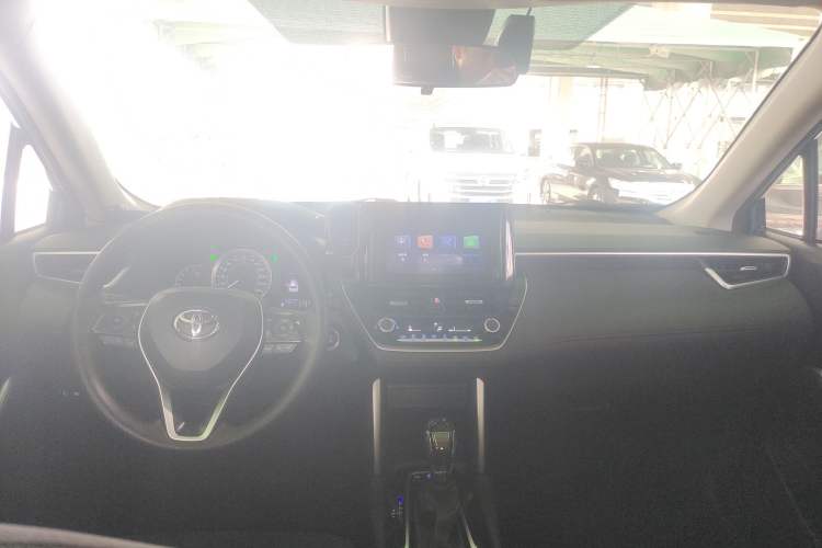 Used Toyota FRONTLANDER 2022 2.0L CVT Leading Edition Center Console