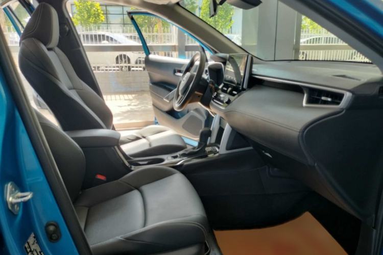 Used Toyota FRONTLANDER 2022 2.0L CVT Luxury PLUS Edition Interior 6