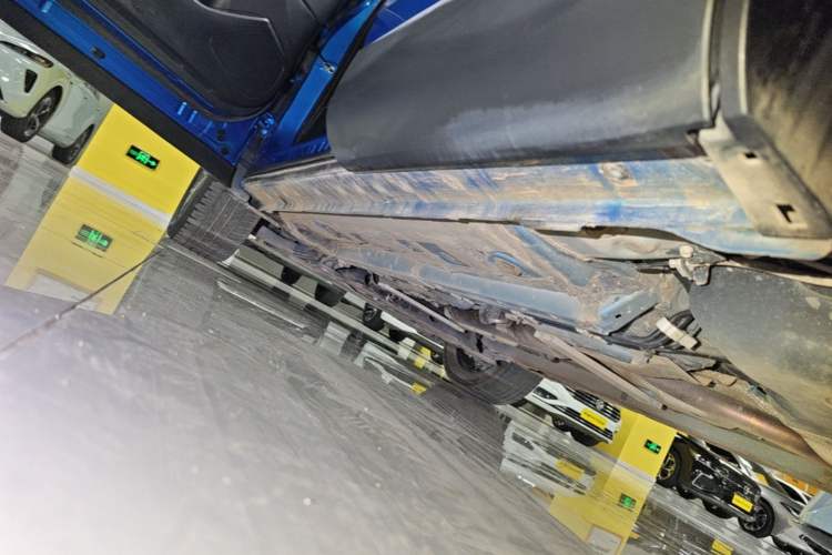 Used Toyota FRONTLANDER 2022 2.0L CVT Luxury PLUS Edition Left Side Sill