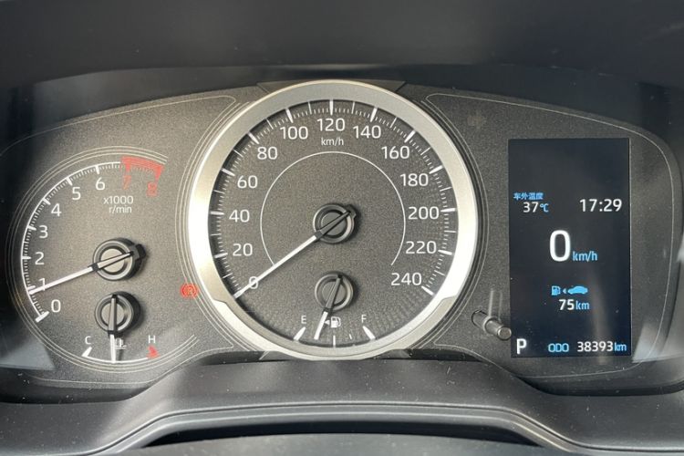 Used Toyota FRONTLANDER 2022 2.0L CVT Elite Edition Odometer Close Up