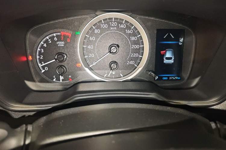 Used Toyota FRONTLANDER 2022 2.0L CVT Leading Edition Odometer Close Up