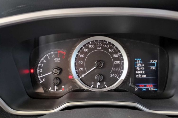 Used Toyota FRONTLANDER 2022 2.0L CVT Luxury PLUS Edition Odometer Close Up