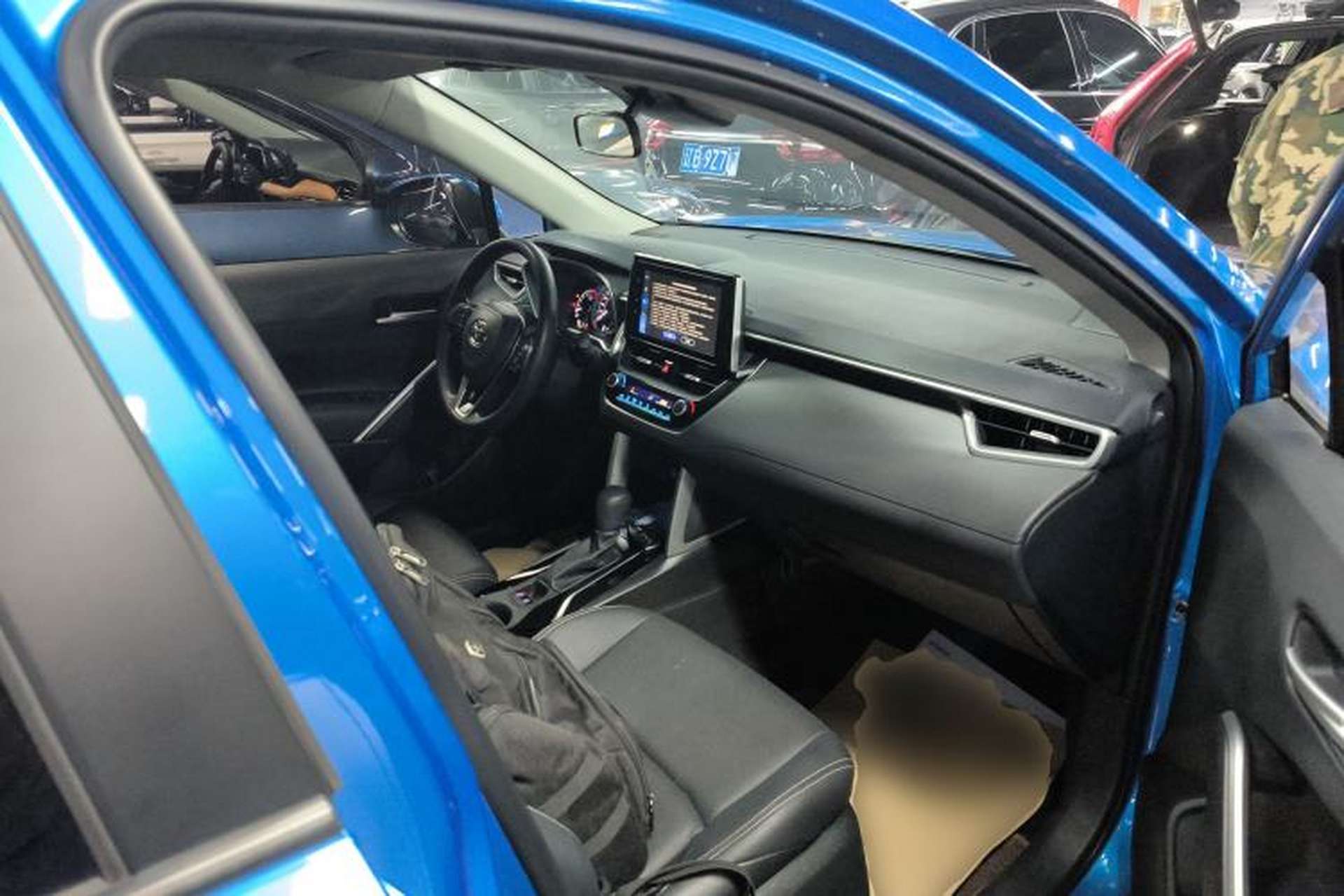 Used Toyota FRONTLANDER 2022 2.0L CVT Luxury PLUS Edition Right Front Seat