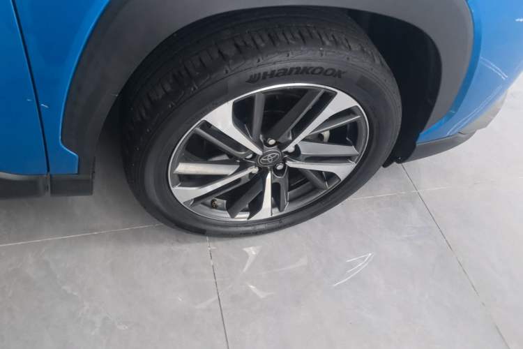 Used Toyota FRONTLANDER 2022 2.0L CVT Luxury PLUS Edition Right Rear Wheel Hub