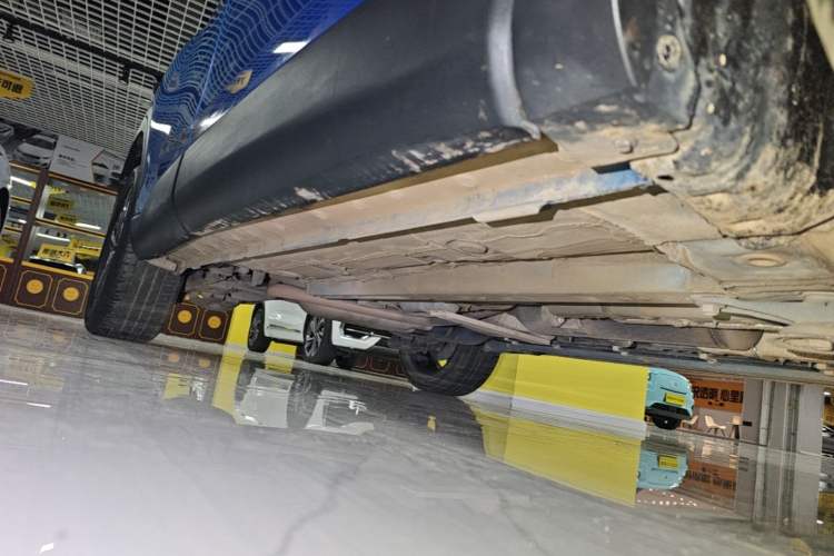 Used Toyota FRONTLANDER 2022 2.0L CVT Luxury PLUS Edition Right Side Sill