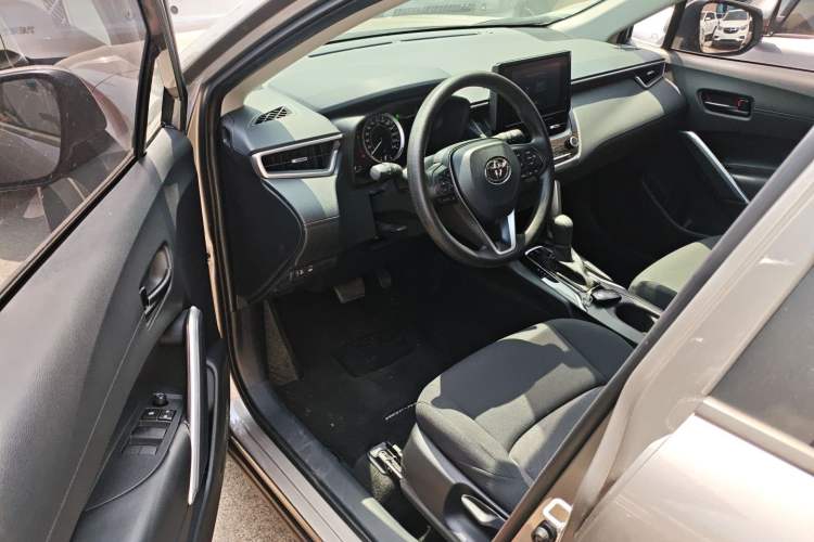 Used Toyota FRONTLANDER 2022 2.0L CVT Leading Edition Driver Seat