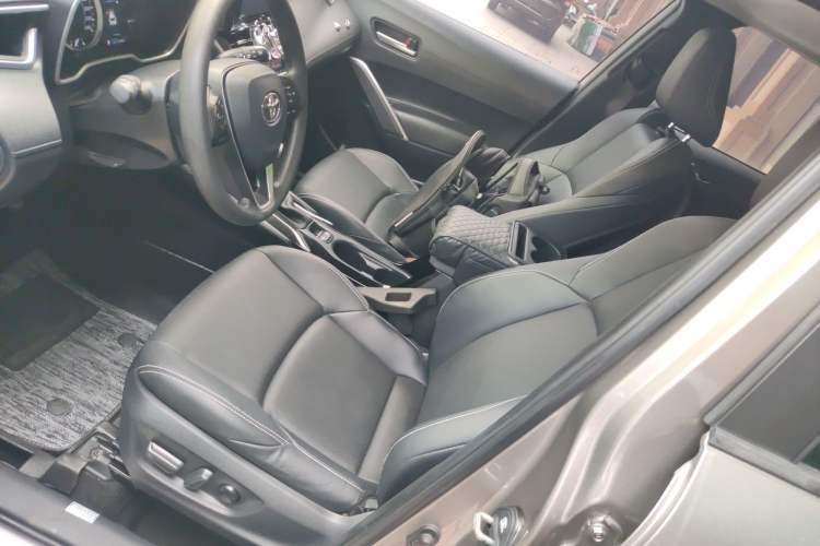 Used Toyota FRONTLANDER 2022 2.0L CVT Luxury Edition Left Front Seat