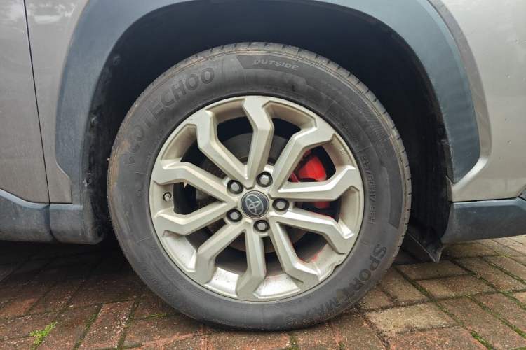 Used Toyota FRONTLANDER 2022 2.0L CVT Elite Edition Right Front Wheel Hub