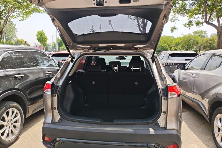 Used Toyota FRONTLANDER 2022 2.0L CVT Leading Edition Trunk