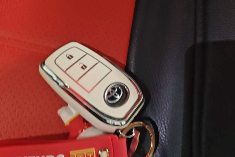 Used Toyota FRONTLANDER 2022 2.0L CVT Leading Edition Vehicle Key