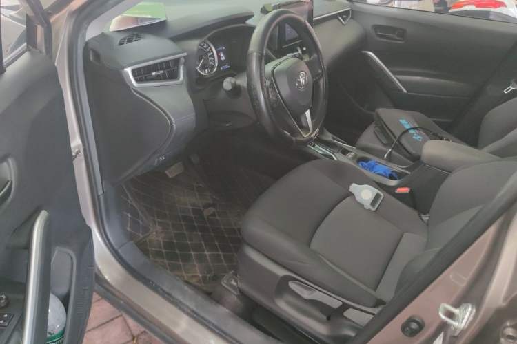 Used Toyota FRONTLANDER 2022 2.0L CVT Elite Edition Driver Seat