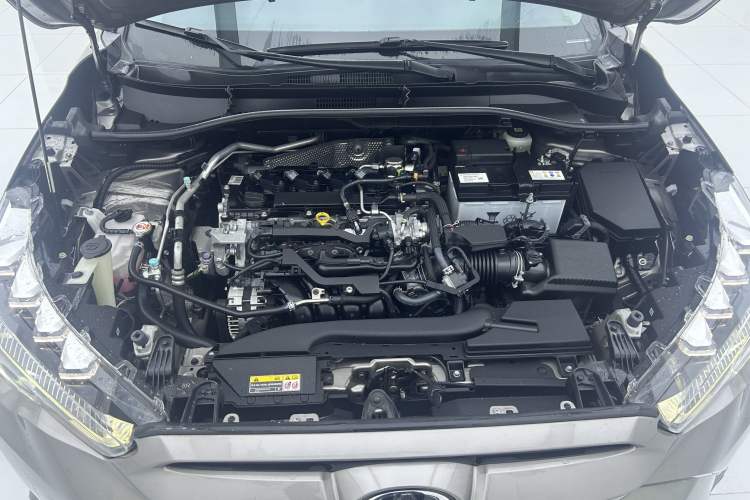 Used Toyota FRONTLANDER 2022 2.0L CVT Luxury Edition Engine Bay