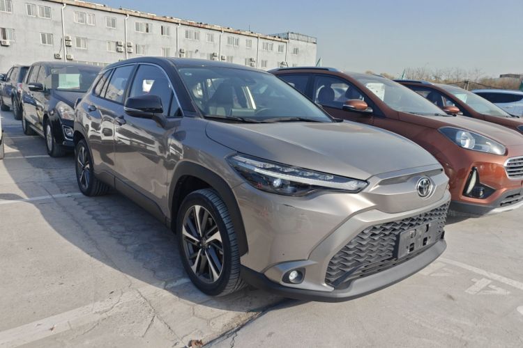 Used Toyota FRONTLANDER 2022 2.0L CVT Luxury PLUS Edition Exterior 2