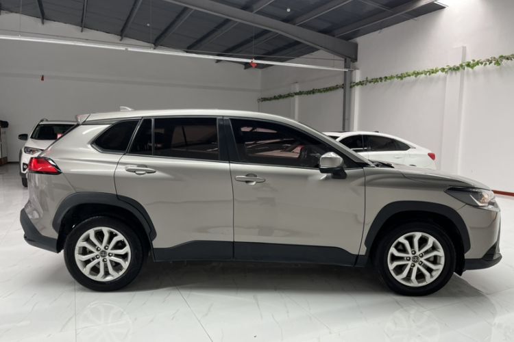 Used Toyota FRONTLANDER 2022 2.0L CVT Elite Edition Exterior 3