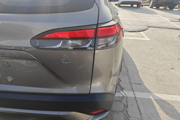 Used Toyota FRONTLANDER 2022 2.0L CVT Luxury PLUS Edition Exterior 6