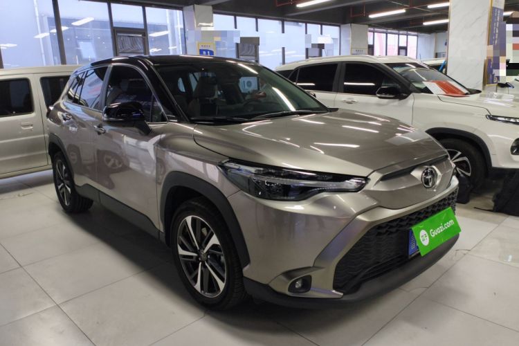 Used Toyota FRONTLANDER 2022 2.0L CVT Luxury PLUS Edition Front Right 45 Deg