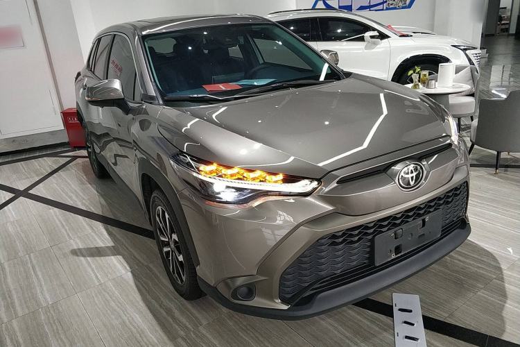 Used Toyota FRONTLANDER 2022 2.0L CVT Luxury Edition Front Right 45 Deg