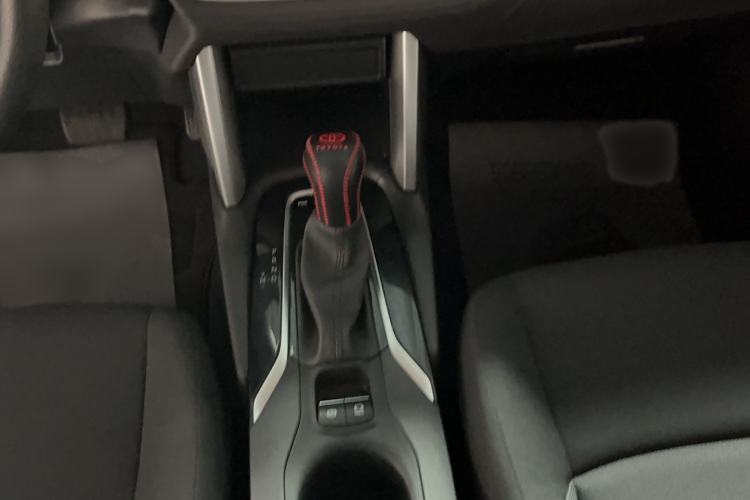Used Toyota FRONTLANDER 2022 2.0L CVT Elite Edition Gear Lever
