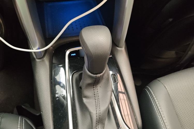 Used Toyota FRONTLANDER 2022 2.0L CVT Luxury Edition Gear Lever