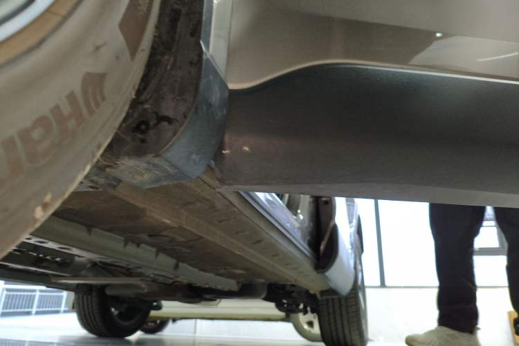 Used Toyota FRONTLANDER 2022 2.0L CVT Luxury PLUS Edition Left Side Sill