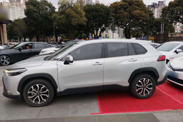 Used Toyota FRONTLANDER 2022 2.0L CVT Luxury Edition Left Side