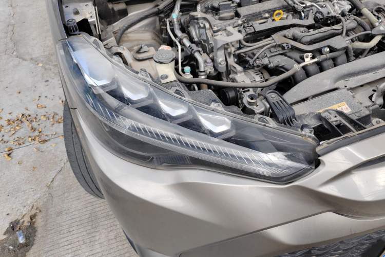 Used Toyota FRONTLANDER 2022 2.0L CVT Luxury Edition Right Front Headlight