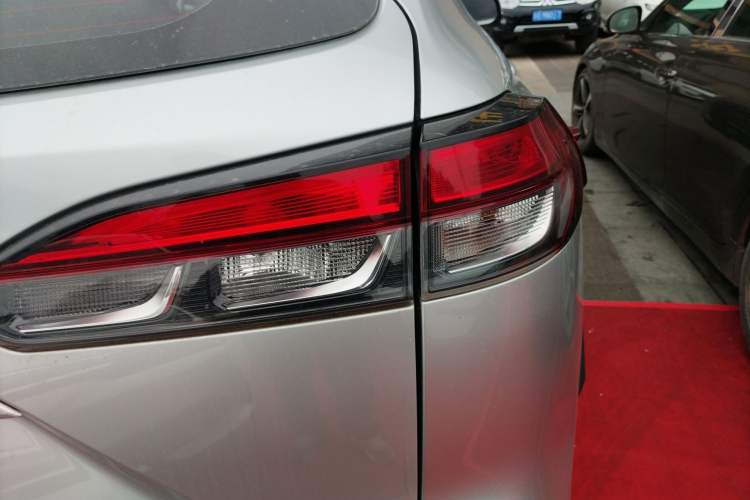 Used Toyota FRONTLANDER 2022 2.0L CVT Luxury Edition Right Rear Taillight