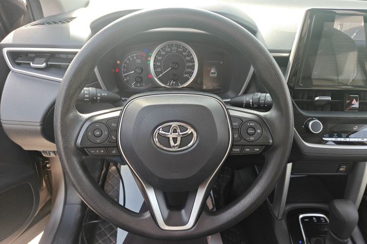 Used Toyota FRONTLANDER 2022 2.0L CVT Luxury PLUS Edition Steering Wheel