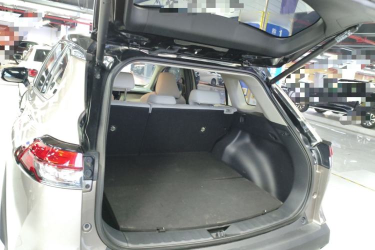 Used Toyota FRONTLANDER 2022 2.0L CVT Luxury PLUS Edition Trunk