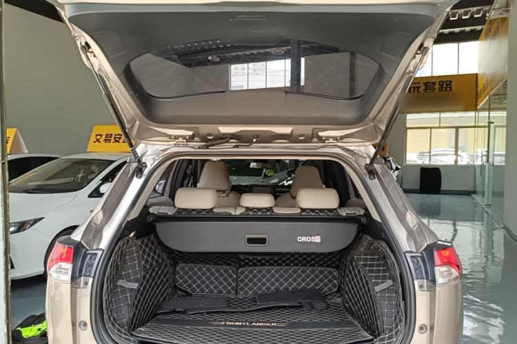 Used Toyota FRONTLANDER 2022 2.0L CVT Leading Edition Trunk