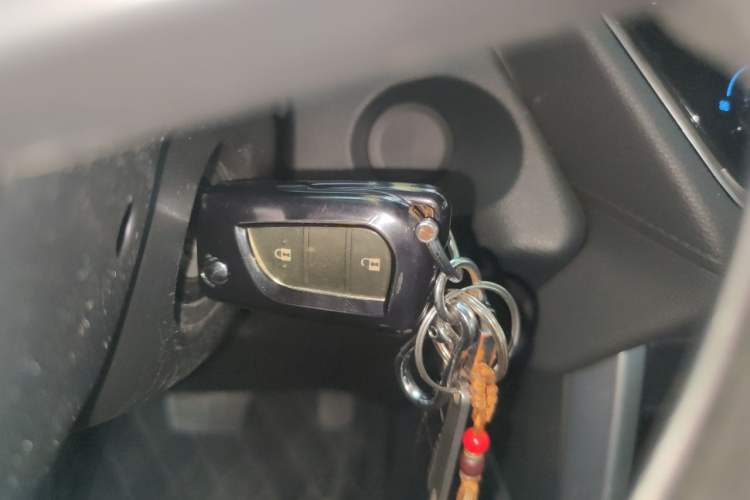 Used Toyota FRONTLANDER 2022 2.0L CVT Elite Edition Vehicle Key