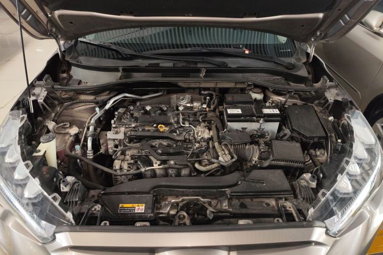 Used Toyota FRONTLANDER 2022 2.0L CVT Luxury PLUS Edition Engine Bay