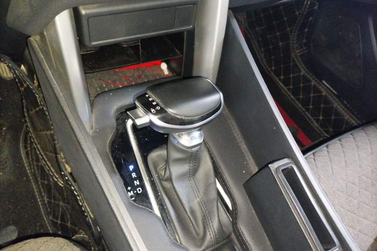 Used Toyota FRONTLANDER 2022 2.0L CVT Leading Edition Gear Lever