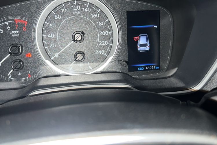 Used Toyota FRONTLANDER 2022 2.0L CVT Luxury Edition Odometer Close Up