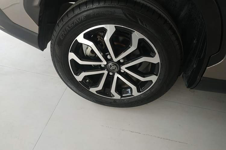 Used Toyota FRONTLANDER 2022 2.0L CVT Luxury Edition Right Rear Wheel Hub
