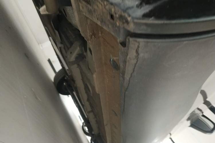 Used Toyota FRONTLANDER 2022 2.0L CVT Luxury Edition Right Side Sill