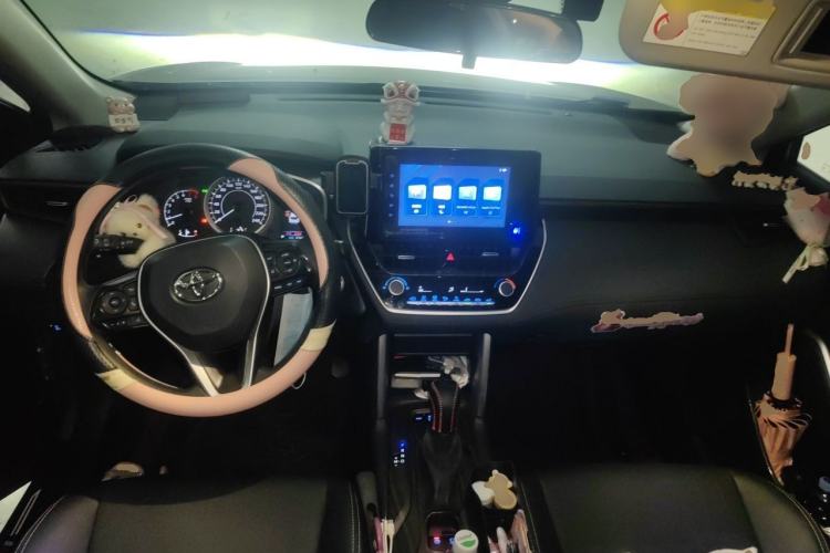 Used Toyota FRONTLANDER 2022 2.0L CVT Luxury Edition Center Console