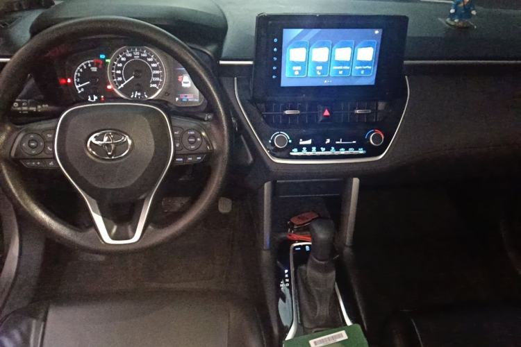Used Toyota FRONTLANDER 2022 2.0L CVT Leading Edition Center Console