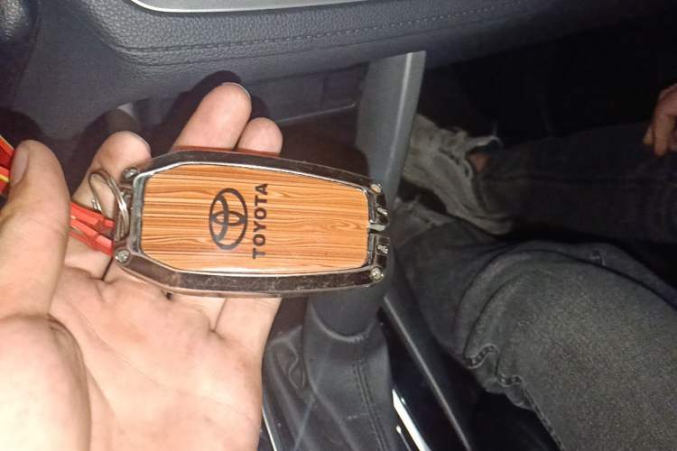 Used Toyota FRONTLANDER 2022 2.0L CVT Leading Edition Vehicle Key