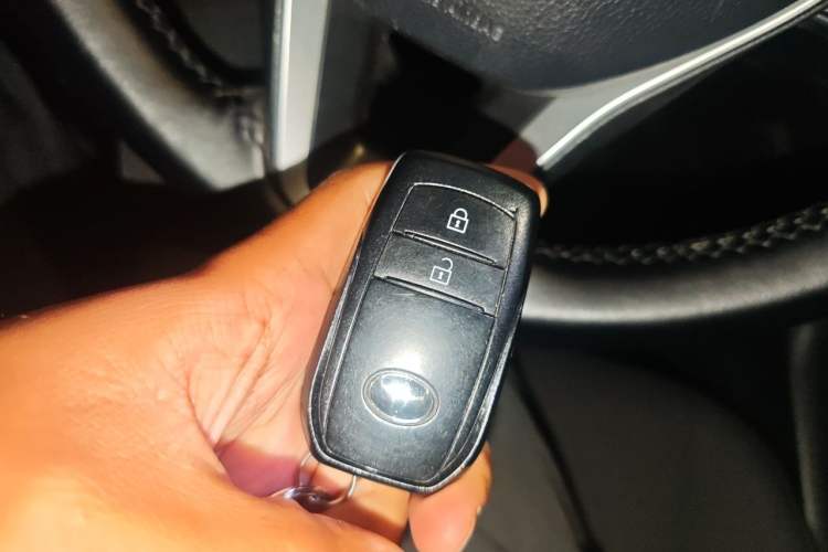 Used Toyota FRONTLANDER 2022 2.0L CVT Leading Edition Vehicle Key