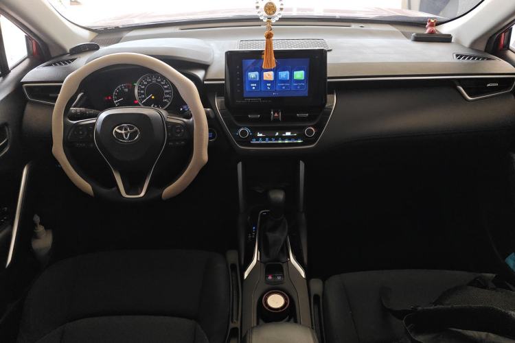 Used Toyota FRONTLANDER 2022 2.0L CVT Leading Edition Center Console